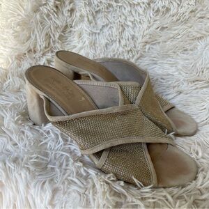 Coach And Four Shoes Cinzia beige Sandal open toe block heel Size 8